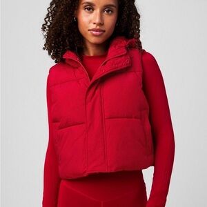 Essential Cropped Hooded Puffer Vest
